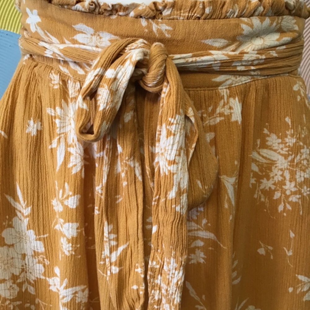 Wallflower green floral skirt Sz S - Picture 6 of 7